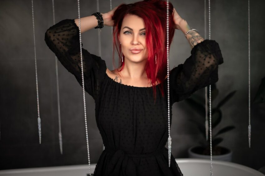 Photo red hair dress